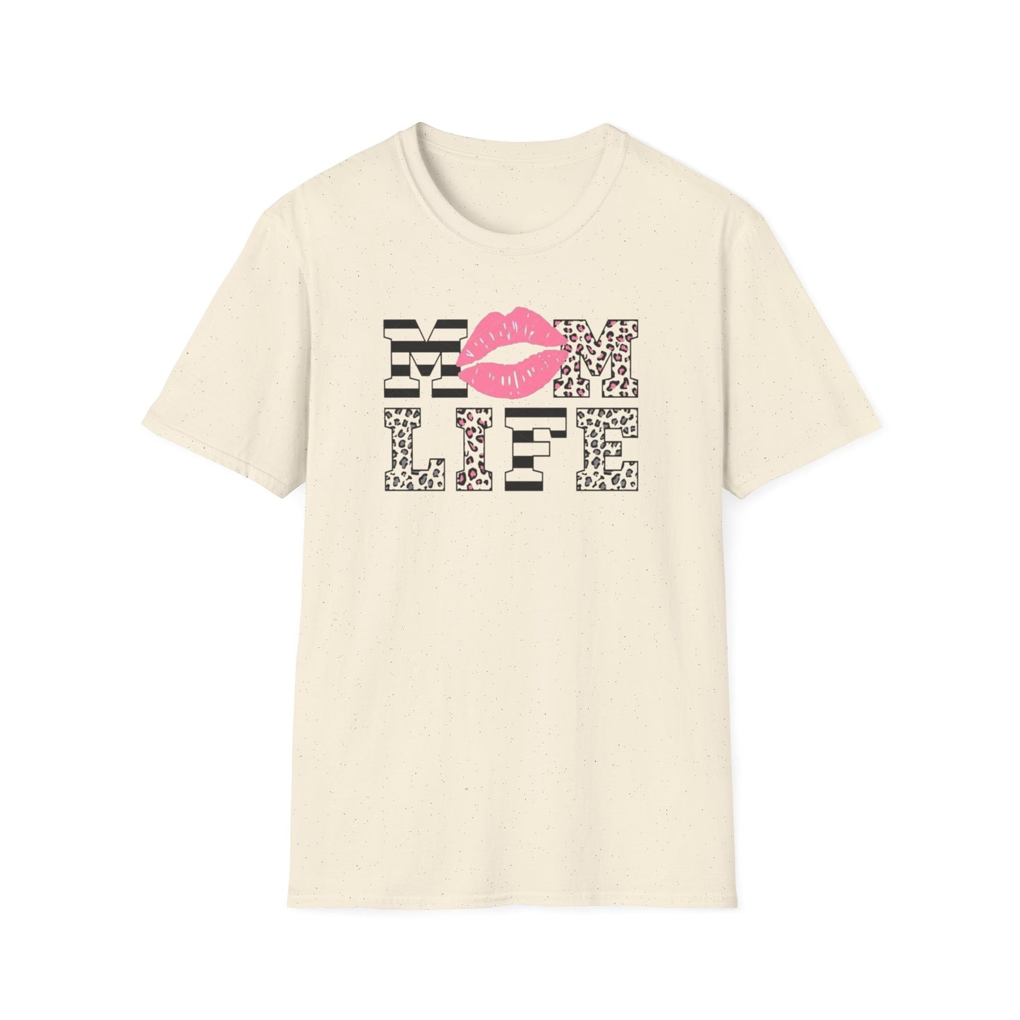 Softstyle "Mom Life" T-Shirt