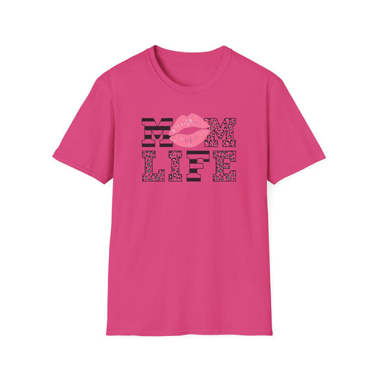 Softstyle "Mom Life" T-Shirt