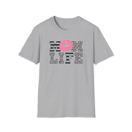 Softstyle  "Mom Life" T-Shirt